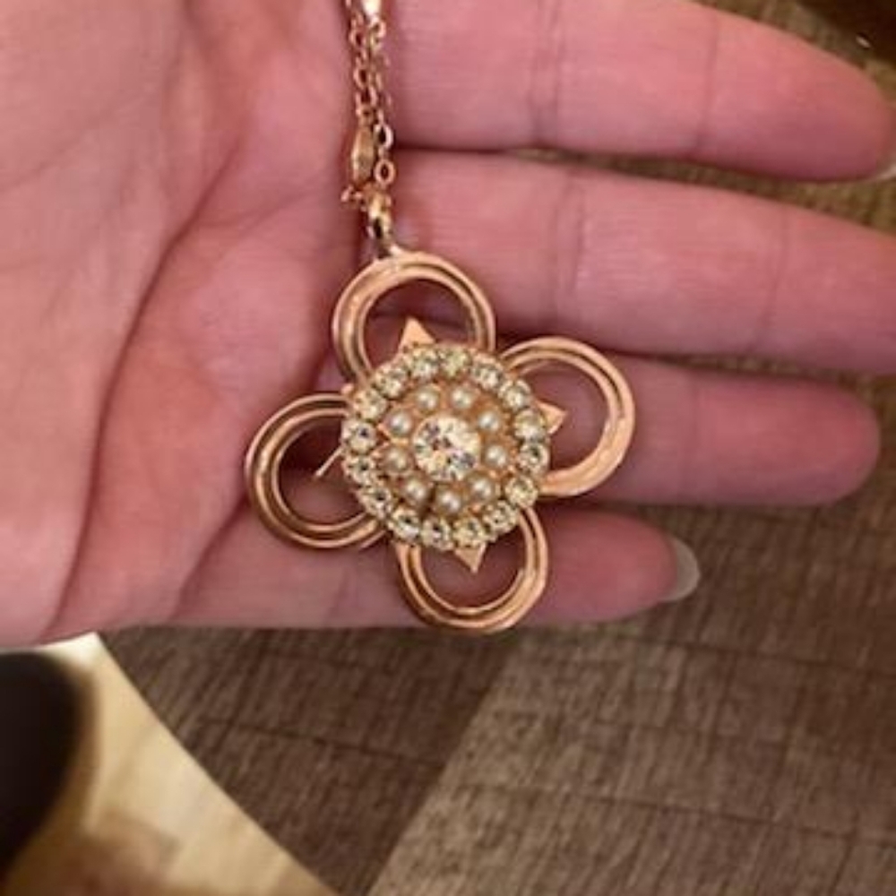 Mariana necklace and earring set